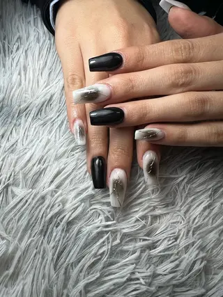 ネイル シェヌネイル JURAのネイルデザイン