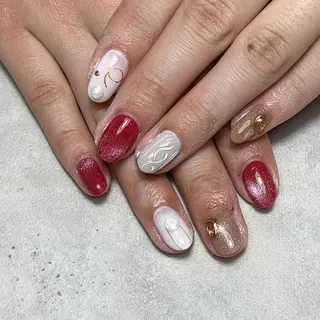 ネイル atelier　FIORITURA所属・FIORITURA aiのネイルデザイン