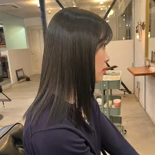 ミディアム カラー レイヤー/ベージュ mikuのヘアスタイル