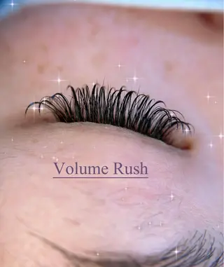 マツエク・マツパ ~LANA~ eyelash / eyebrow salon所属・~𝑳𝑨𝑵𝑨~ 𝑬𝑹𝑰のマツエク・マツパデザイン