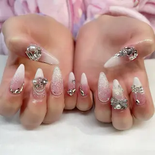 ネイル 💎🐰 saki. m 🐰💎のネイルデザイン