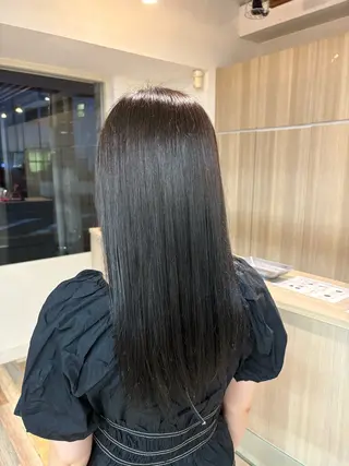 ロング カラー 山本 琴音のヘアスタイル