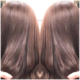 セミロング カラー ハイトーン×レイヤー カットTAKUMIのヘアスタイル