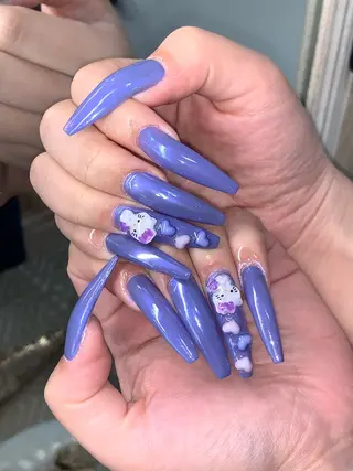 ネイル NES NAIL所属・さゆり￤推しキャラ ￤ロングネイル🩷のネイルデザイン