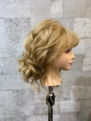 ヘアアレンジ KISS SWAN所属・B E C H I C O〔べち子〕のヘアスタイル