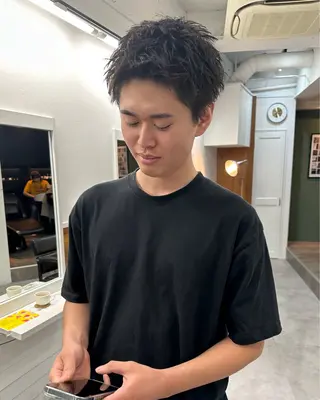 ショート メンズ グランジヘア 無造作ヘアHYUGAのヘアスタイル