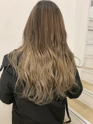 ロング カラー 西村あきや トレンド韓国ヘアのヘアスタイル