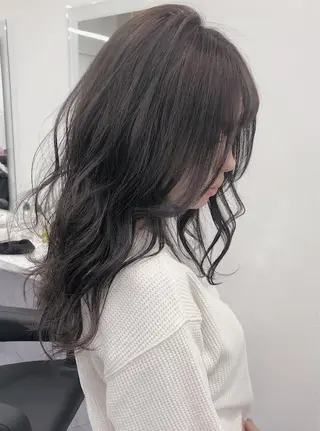 ミディアム カラー 柔らかbeige モトキのヘアスタイル