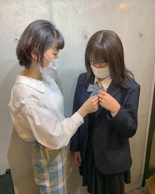 ショート カラー 柔らかブラウン/顔周 りレイヤー♡ユウシのヘアスタイル