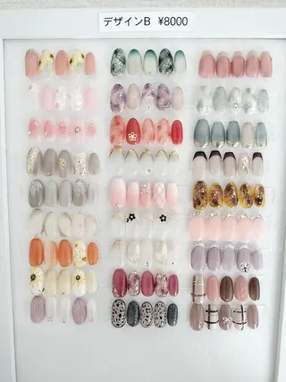 ネイル megumi. sのネイルデザイン