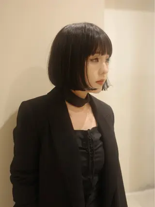 ショート アカツ ミナのヘアスタイル