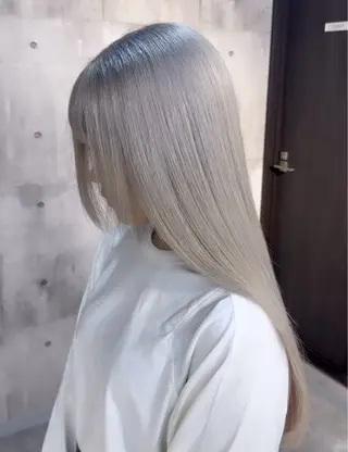 ミディアム Maison髪質改善 ブリーチ/ハイライトのヘアスタイル