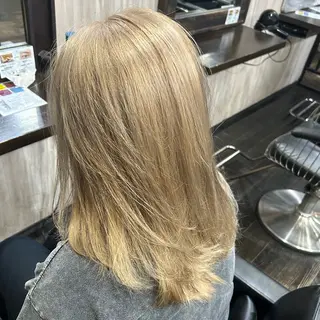 セミロング カラー 👾坂田 天音👾のヘアスタイル