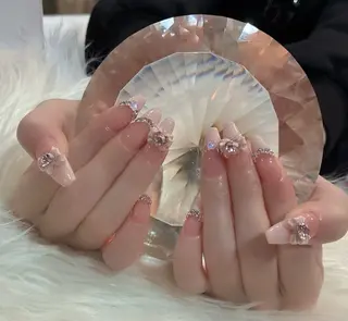 ネイル LoaChaton kaeのネイルデザイン