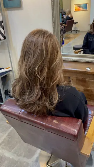 ミディアム カラー Cecil hair なんば店のヘアスタイル