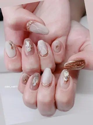 ネイル JINI NAIL所属・ジニ ネイルのネイルデザイン