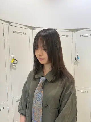 セミロング 艶髪/ハイトーン ️🫧rino🫧のヘアスタイル