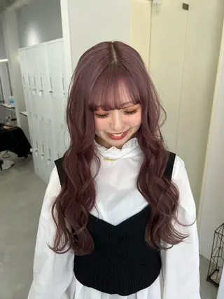 ロング maya レイヤーカットのヘアスタイル