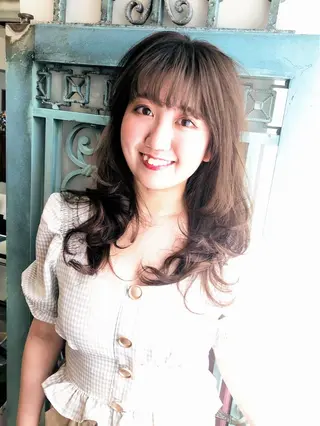 ロング カラー パーマ ヘアアレンジ 表参道Lise おおいしおりのヘアスタイル