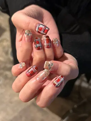 ネイル Seis所属・nailist Shihoのネイルデザイン