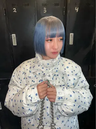 ショート ブリーチ/ハイトーン レイヤー/Maanaのヘアスタイル