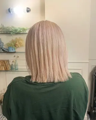 ミディアム ROVER所属・モテメンズヘア／ 艶カラー YURIのヘアスタイル