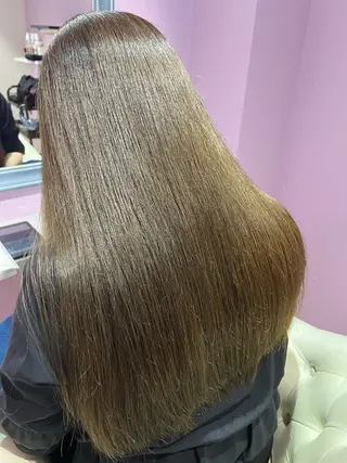 ロング カラー 山下 茜のヘアスタイル