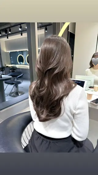 セミロング カラー ハルナ/ハイトーン‎ /lond uluのヘアスタイル
