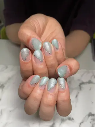 ネイル Mi-roomネイル 耳ツボジュエリーのネイルデザイン