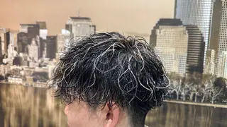 カラー パーマ メンズ 新免世翔/ レディースモデル募集のヘアスタイル