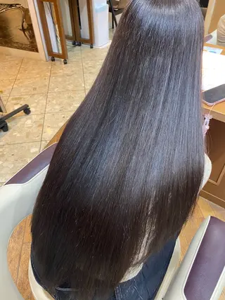 ロング カラー EAST HAM head shop所属・岩崎 澪のヘアスタイル