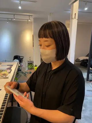 ショート カラー 高橋 愛美のヘアスタイル