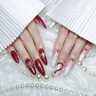 ネイル RAFFINE 月🦋🩵のネイルデザイン