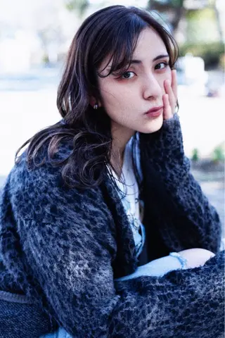 セミロング カラー Chic シックのヘアスタイル