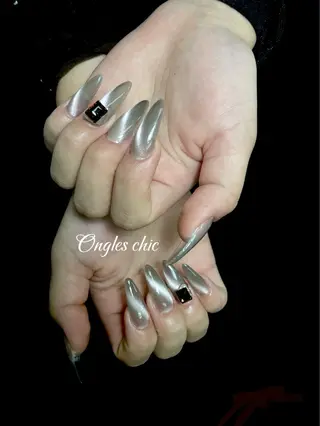ネイル ongles chic24時間営業のネイルデザイン