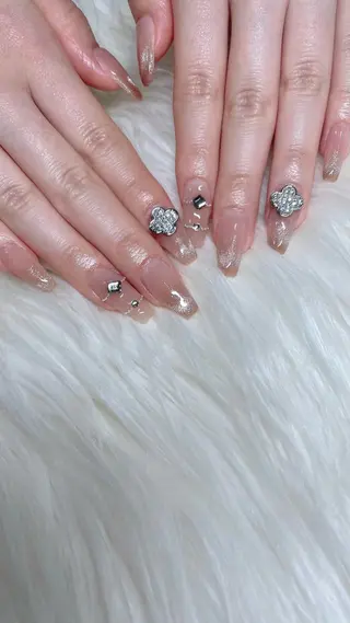 ネイル Sii nail 🤍SAKIのネイルデザイン