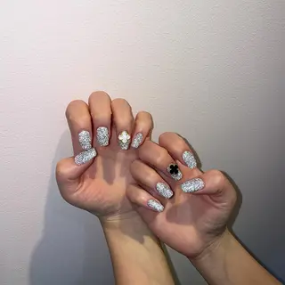 ネイル amiLe 🎀yuunaのネイルデザイン