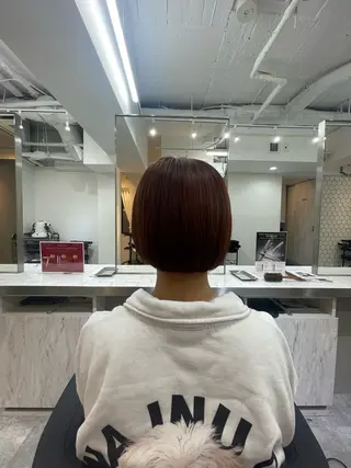 ショート TENSHO ハイトーンレイヤーのヘアスタイル