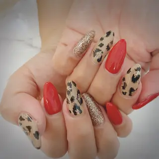 ネイル 柘植 祐子のネイルデザイン