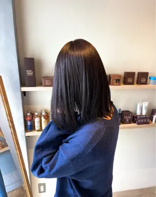 カラー ROCCO saraのヘアスタイル