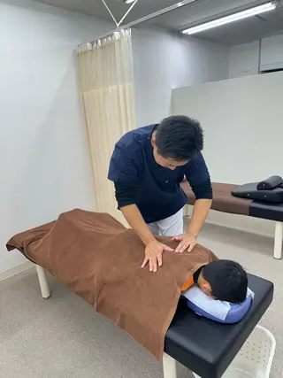 【肩こり・腰痛・骨格調整】HARU整体院所属・肩こり・頭痛・腰痛 HARU整体院のエステ・リラクイメージ