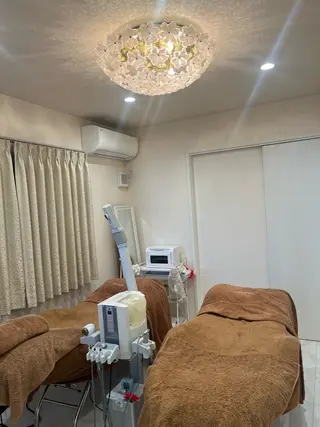 肌質改善サロン 来店プレゼントありのエステ・リラクイメージ