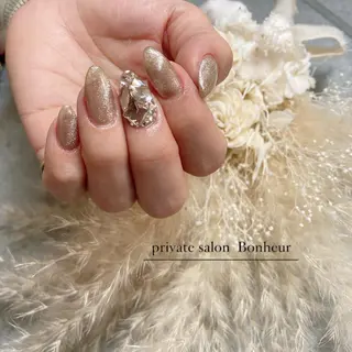 ネイル BONHEUR Annaのネイルデザイン