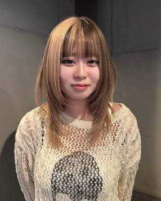 ロング カラー だいち/ハイトーン/ デザインカラーのヘアスタイル