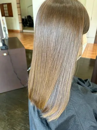 セミロング カラー LaRuelle🦩 康本♦️髪質改善♦️のヘアスタイル