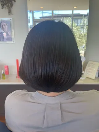 ミディアム attrice杉山 綾乃のヘアスタイル