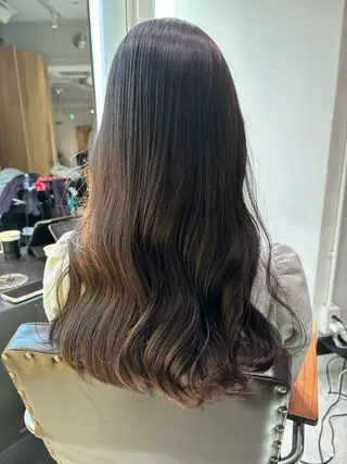 ロング カラー natsu ナチュラルのヘアスタイル