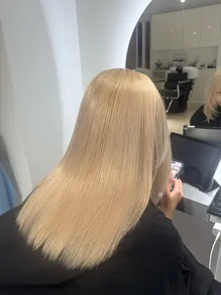 ミディアム rina/無料 レイヤーカット/上野のヘアスタイル