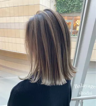 ミディアム カラー ヘアアレンジ ネイル マツエク・マツパ ハイライト、レイヤー カット/西梅田/中西のヘアスタイル