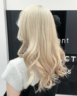 ロング カラー 韓国レイヤー➰北田 陸斗➰コテ巻きパーマのヘアスタイル